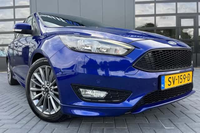 Ford Focus (2018) thumbnail 3
