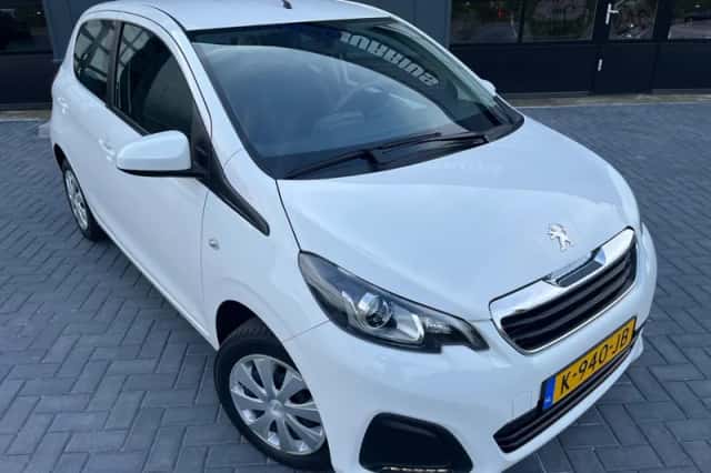 Peugeot 108 (2021) thumbnail 2