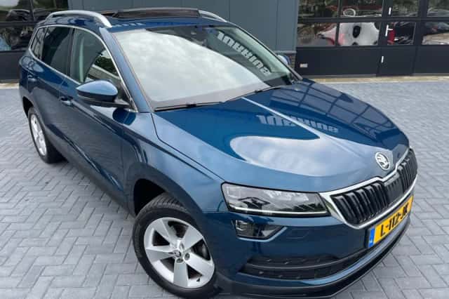 Škoda Karoq (2021) thumbnail 2
