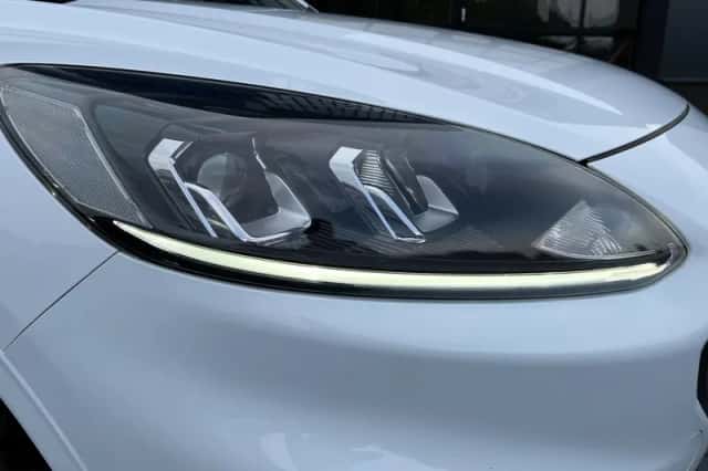 Ford Kuga (2022) thumbnail 5