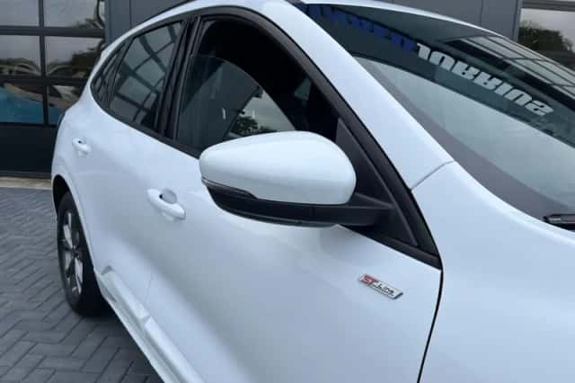 Ford Kuga (2022) thumbnail 6