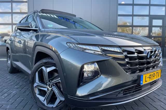 Hyundai Tucson (2021) thumbnail 2