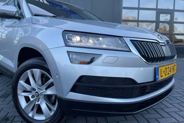 Škoda Karoq (2021) thumbnail 3