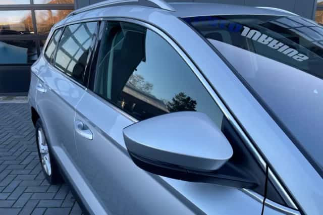 Škoda Karoq (2021) thumbnail 4