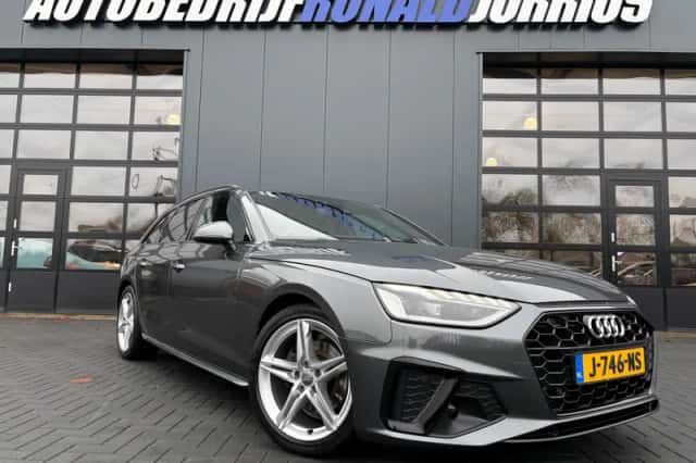 Audi A4 (2020) thumbnail 1