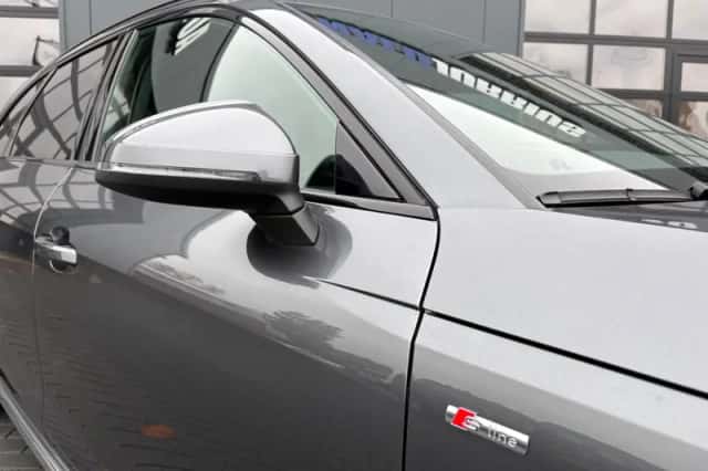 Audi A4 (2020) thumbnail 4