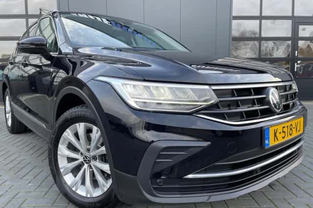 Volkswagen Tiguan (2021) thumbnail 2