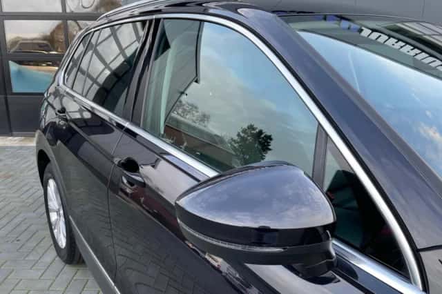Volkswagen Tiguan (2021) thumbnail 4