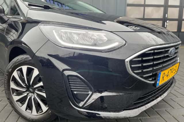 Ford Fiesta (2022) thumbnail 3