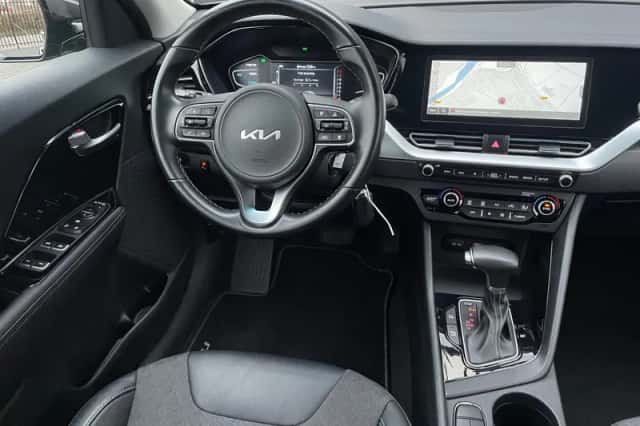 Kia Niro (2022) thumbnail 3