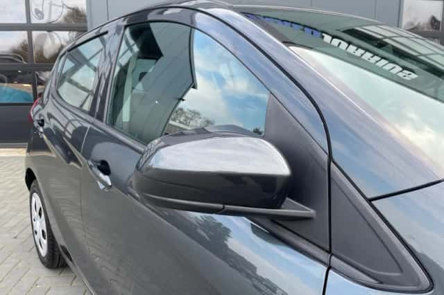 Opel Karl (2018) thumbnail 6