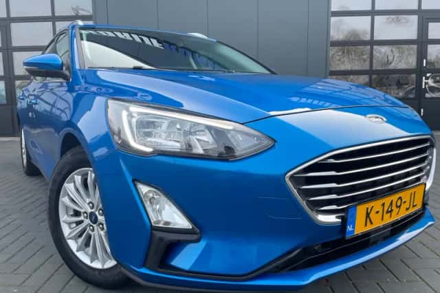 Ford Focus (2021) thumbnail 4