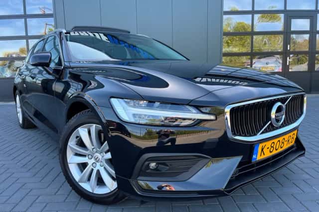 Volvo V60 (2021) thumbnail 4