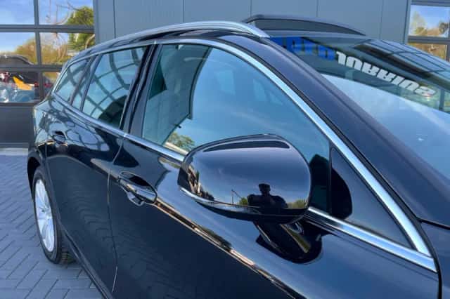 Volvo V60 (2021) thumbnail 6