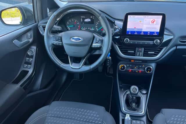 Ford Fiesta (2021) thumbnail 3