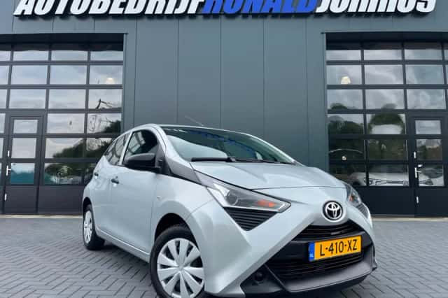 Toyota Aygo (2021) thumbnail 1
