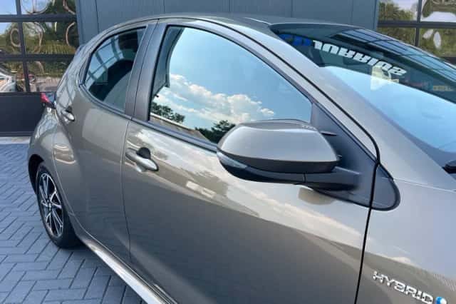 Toyota Yaris (2021) thumbnail 6