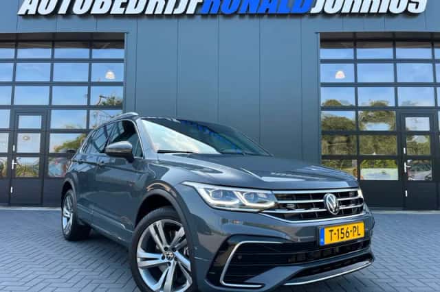 Volkswagen Tiguan (2023) thumbnail 1