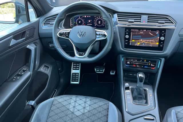 Volkswagen Tiguan (2023) thumbnail 3