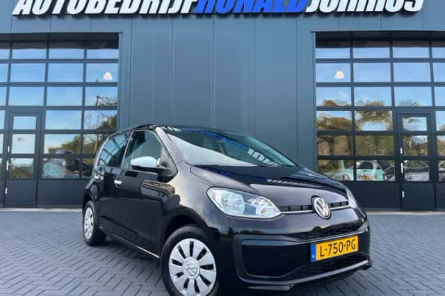 Volkswagen Up! (2021) thumbnail 1