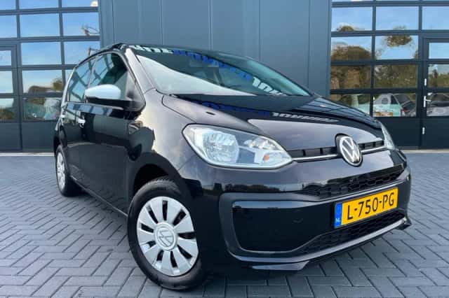 Volkswagen Up! (2021) thumbnail 4