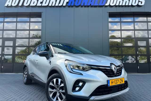 Renault Captur (2020) thumbnail 1