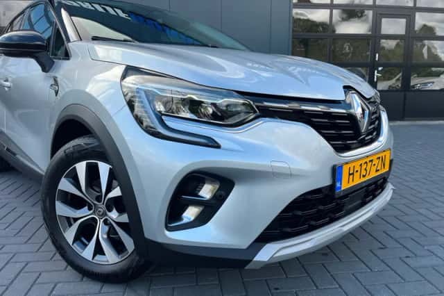 Renault Captur (2020) thumbnail 6