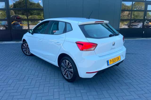 SEAT Ibiza (2022) thumbnail 2