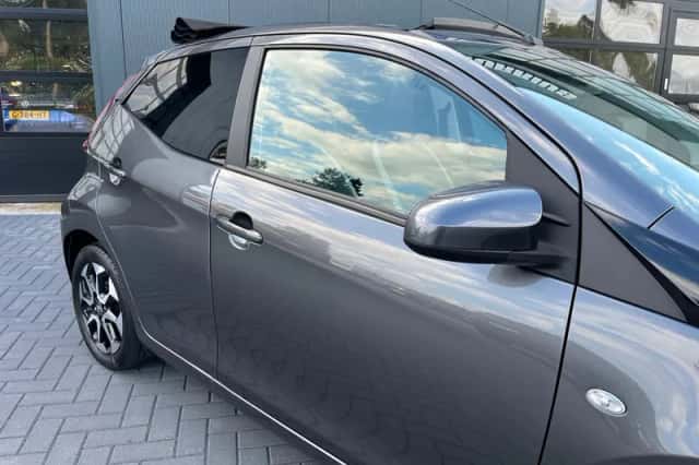 Toyota Aygo (2021) thumbnail 6