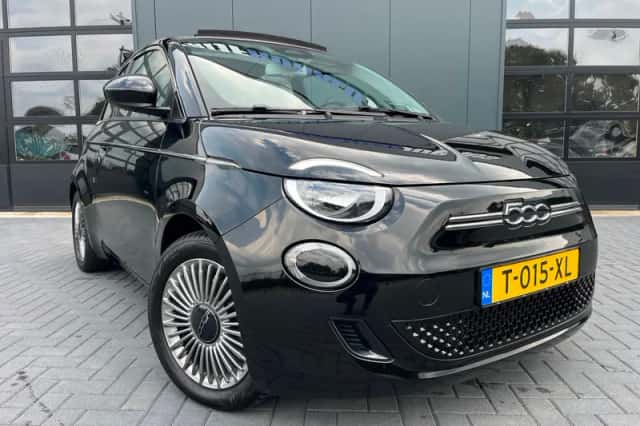 Fiat 500C (2023) thumbnail 5