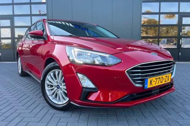 Ford Focus (2021) thumbnail 4