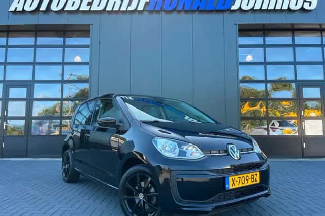 Volkswagen Up! (2023) thumbnail 1