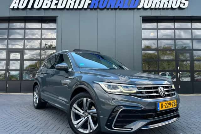 Volkswagen Tiguan (2021) thumbnail 1