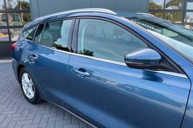 Ford Focus (2020) thumbnail 6