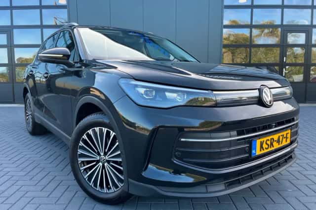 Volkswagen Tiguan (2025) thumbnail 4