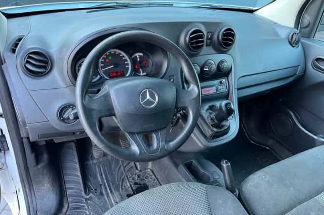 Mercedes-Benz Citan (2016) thumbnail 3