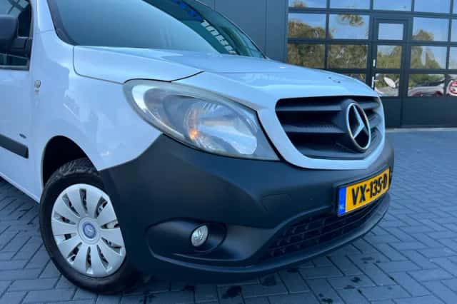 Mercedes-Benz Citan (2016) thumbnail 5