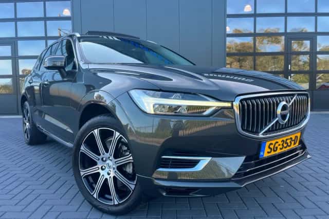 Volvo XC60 (2018) thumbnail 4