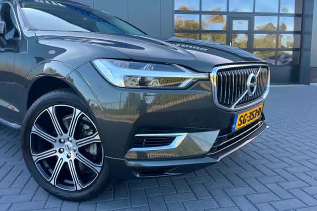 Volvo XC60 (2018) thumbnail 5