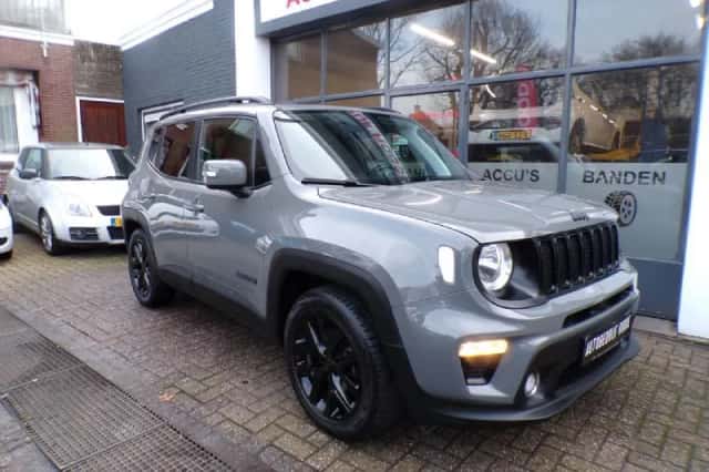 Jeep Renegade (2021) thumbnail 2