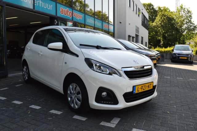 Peugeot 108 (2021) thumbnail 2
