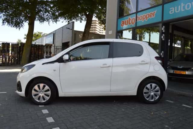 Peugeot 108 (2021) thumbnail 4
