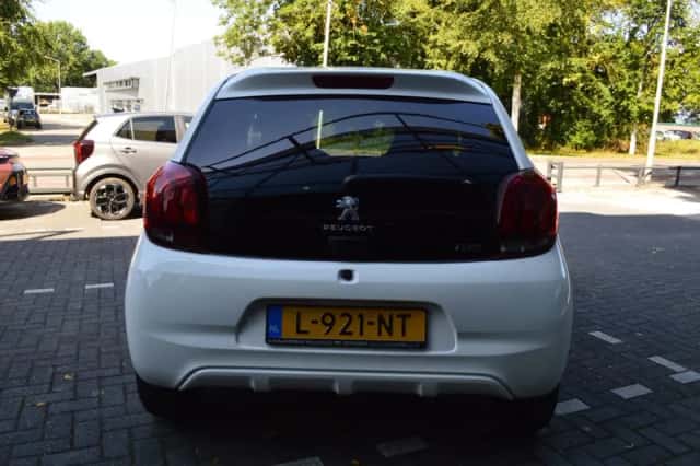 Peugeot 108 (2021) thumbnail 6