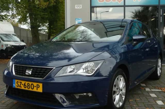 SEAT Leon (2018) thumbnail 2