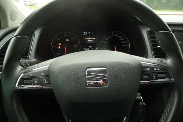 SEAT Leon (2018) thumbnail 6