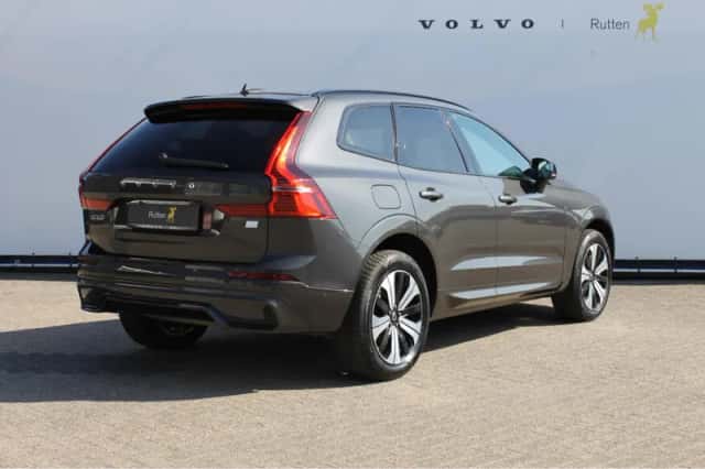 Volvo XC60 (2024) thumbnail 5