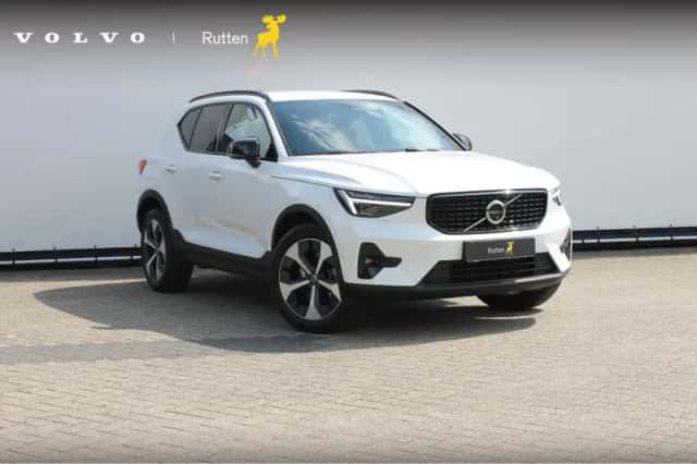 Volvo XC40 (2024) thumbnail 1