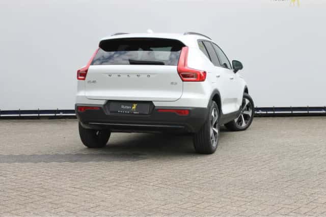 Volvo XC40 (2024) thumbnail 6