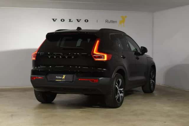 Volvo XC40 (2020) thumbnail 4
