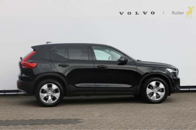 Volvo XC40 (2019) thumbnail 3